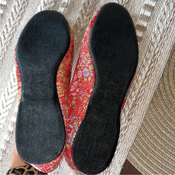 Vintage red floral Daniel Green boudoir brocade grandma slipper shoe flats - Picture 3 of 4